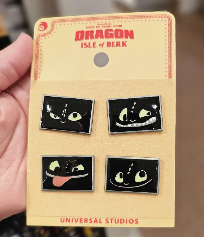 Toothless Expressions Pin Set